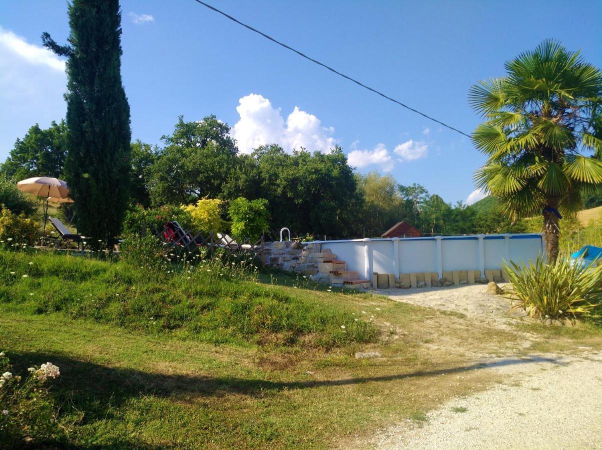 La Pietra Rara B&B Montone  Buitenkant foto