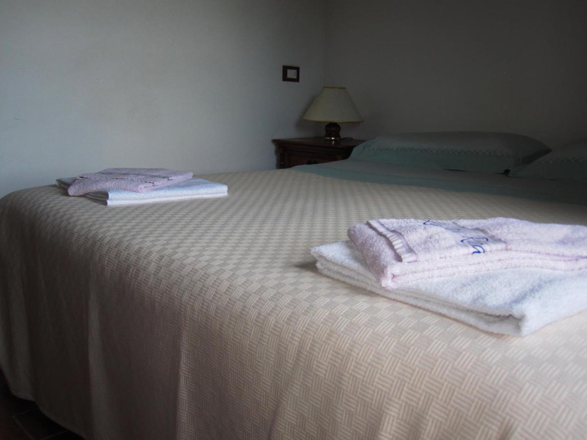 La Pietra Rara B&B Montone  Buitenkant foto
