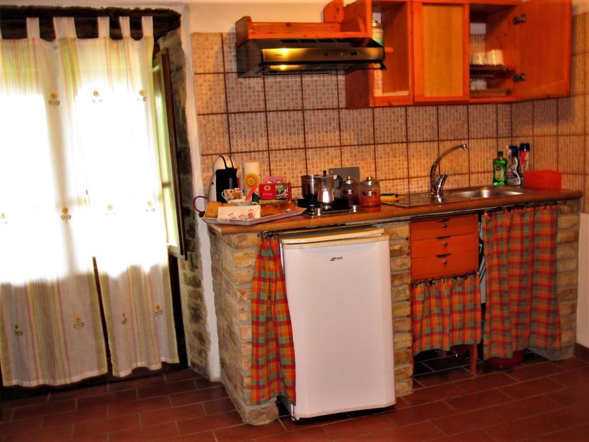La Pietra Rara B&B Montone  Buitenkant foto