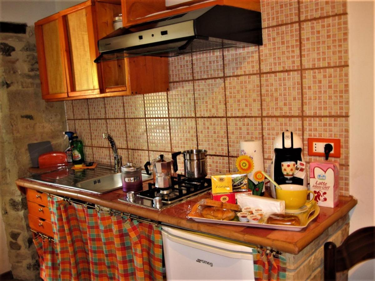 La Pietra Rara B&B Montone  Buitenkant foto