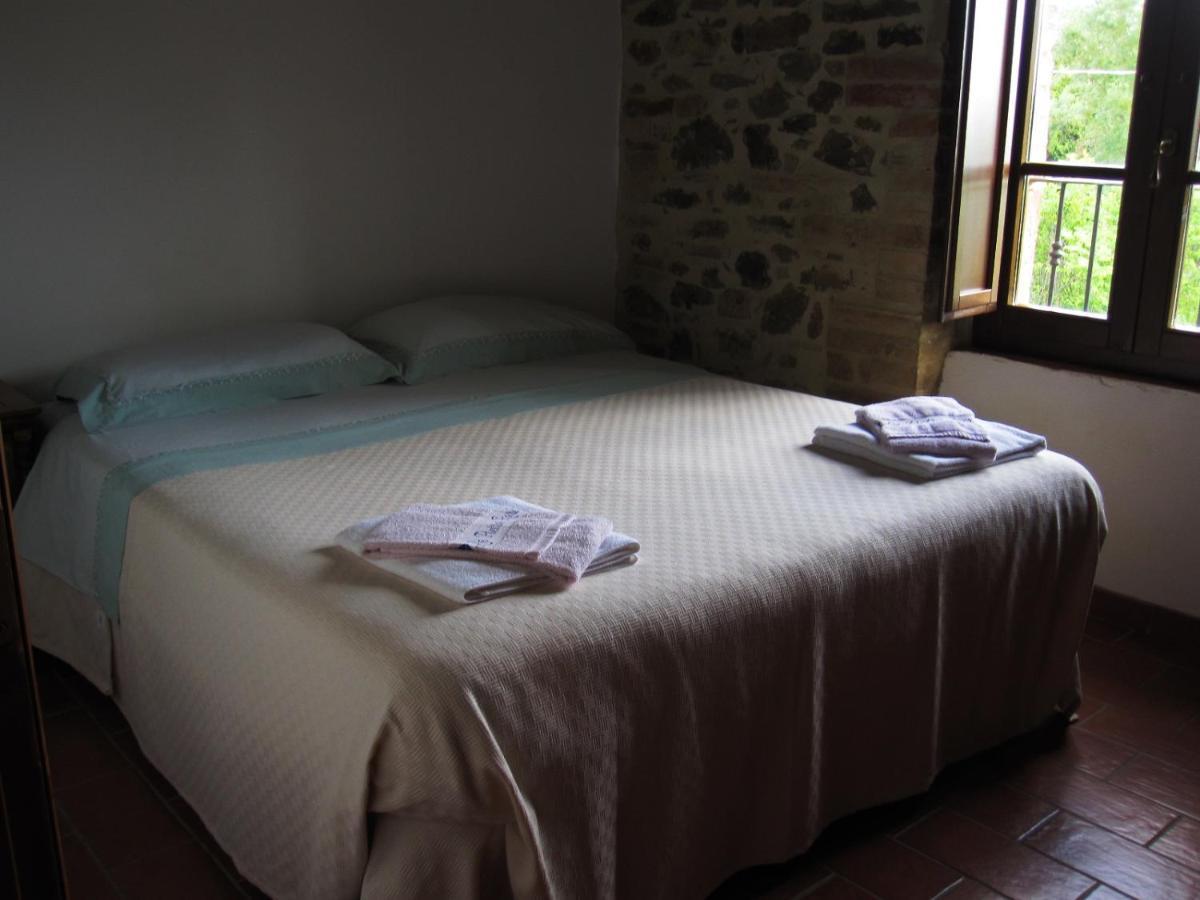 La Pietra Rara B&B Montone  Buitenkant foto
