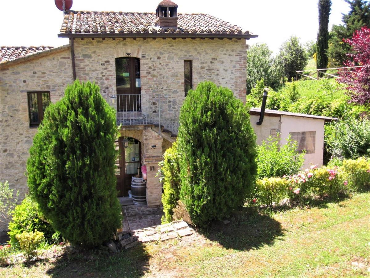 La Pietra Rara B&B Montone  Buitenkant foto